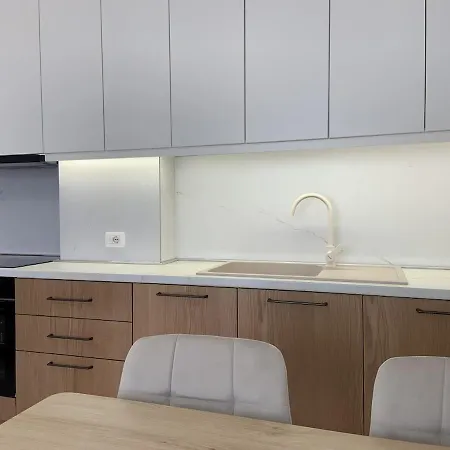 New Apartment, 15 Mins From The Airport * Tirana